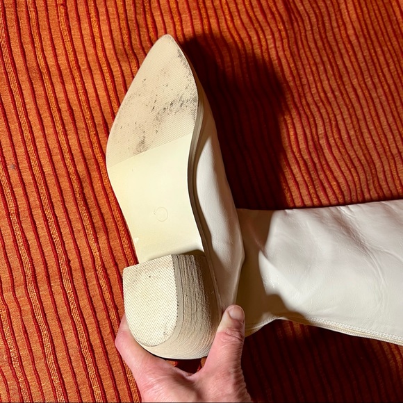 Pointed Head Chunky Heels Leather Booties Apricot Rose & Remy - Picture 3 of 8